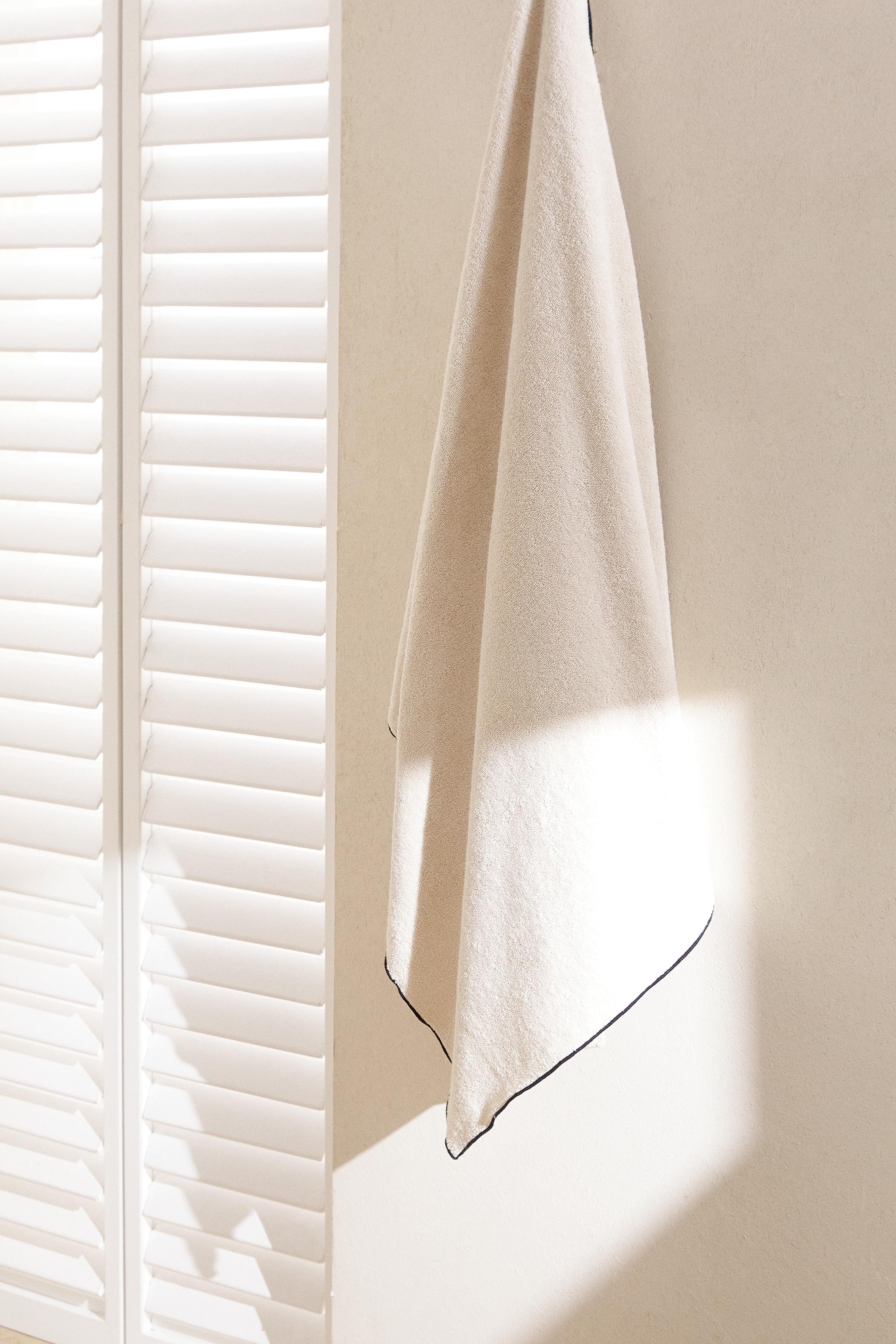 SERVIETTE DE BAIN COTON OVERLOCK